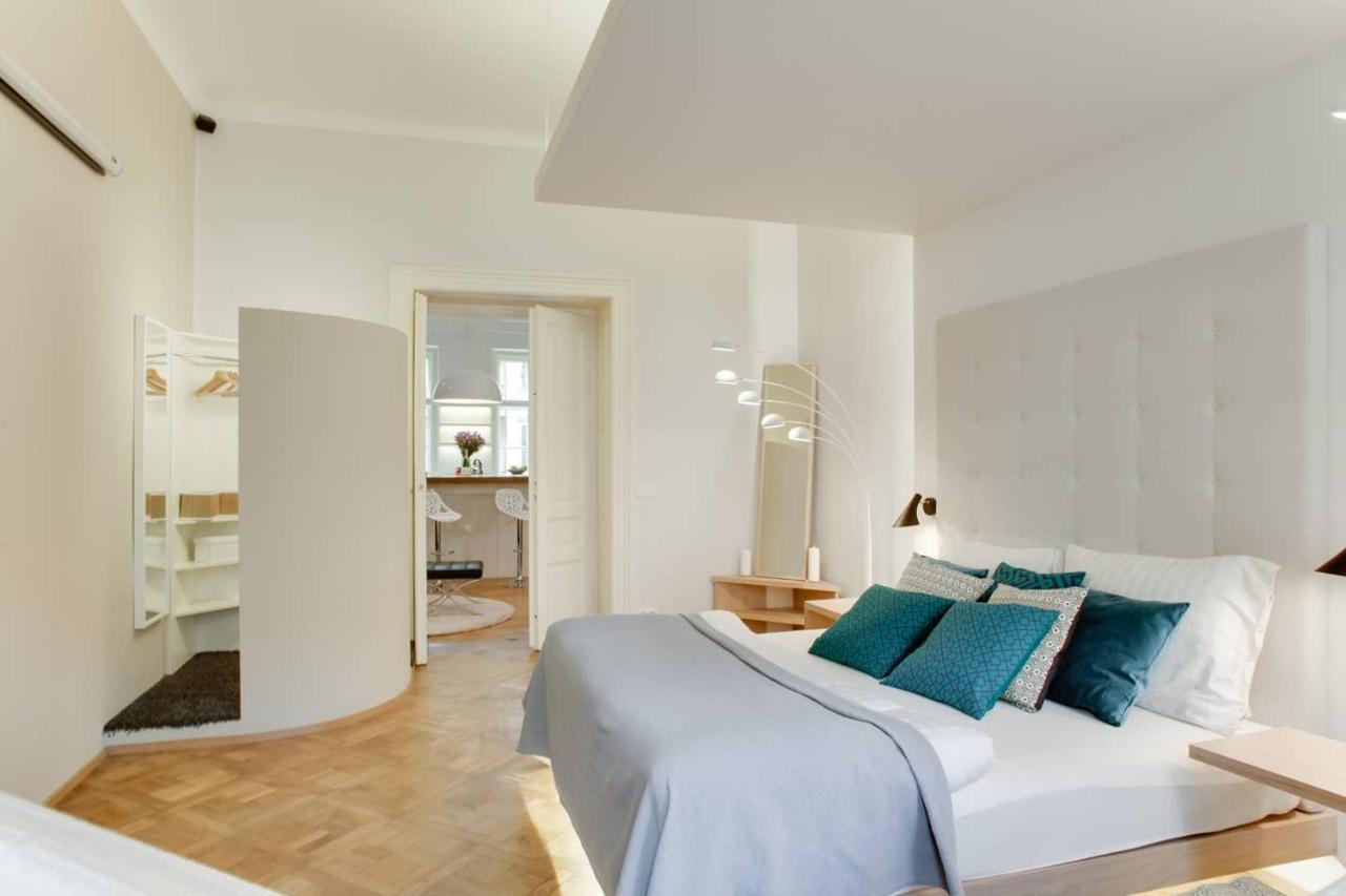 Bright Prague Na Porici Apartment Exterior photo